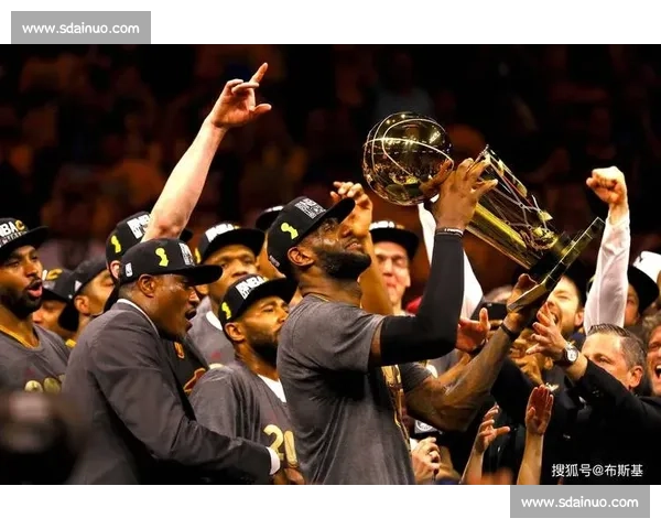 历史级逆转之夜二零一六年NBA总决赛勇士骑士巅峰对决全纪实